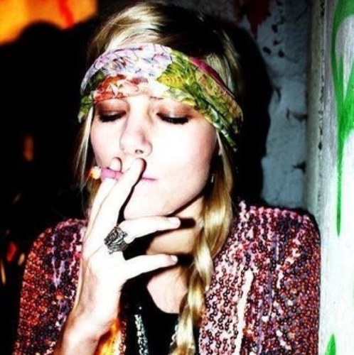Live Your Fucking Life Fuck Bitches.. Smoke,Drink Just Haven Fun Follow Me For Relatable Tweets Bitchess! Xoxo