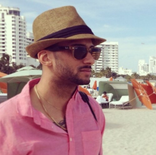 Ocean_Drive_J's profile picture. From MI to FL ✈ I concentrate on $ and school all day on the way to my goals!