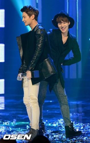 K-POP専アカ*SHINee→オテムよりallペン.BTOB→プニジェ.CNBLUE.Secret..最近INFINITE ,Led apple すきK-POP好き♡❤よく絡む人にはリアアカでフォローしてますʕ•_•ʔ❤ʕ•_•ʔ