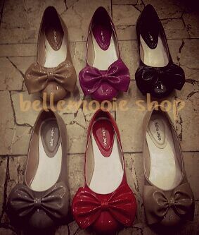Second and New. CLASSIC, CHIC, CHEAP. All goods that we sell are GOOD quality & condition. WE OPEN FOR DROPBOX (preloved/ new). cp: 083840838592 (sms or w'app)
