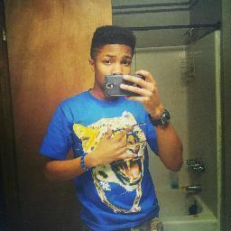follow me ill follow back if nt suck my dick threw a glory whole ;D #rich niigga movment