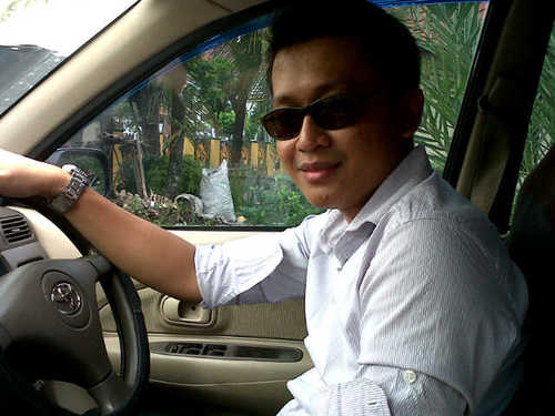 ¤ Jesus is My Lord ¤ ♥Dad&Mom♥@christine_dew♥Seno - Sindu Aji ♥ Sagitarius | Movie-Book-Music Lover | Entrepreneur | Juventini | •Hidup Selalu Berputar•