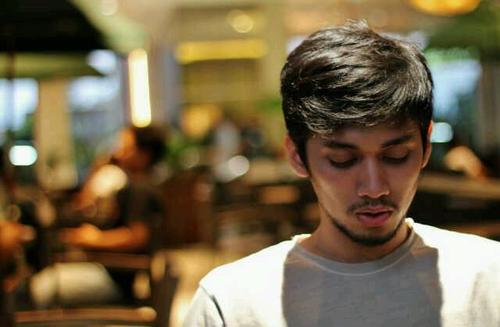 bangnik's profile picture. Look at the dark for too long and you'll see what isn't there