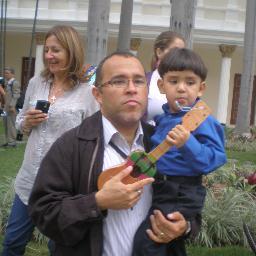 Venezolano, nacido en maracay de profesión Ing. Agrónomo, Trabajando en el Poder Legislativo!