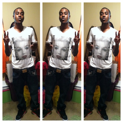Dominant Male and can stand alone Adventurous and dedicated to get the job done 

#Self Motivated
#Hated
#TeamApple