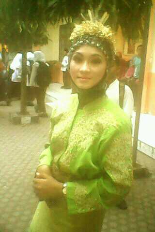 ★Dalam cinta, jangan menjadi NUMBER ONE dlm hidupnya, karena yg kamu butuh adalah menjadi ONLY ONE di hatinya★.♡(ʃƪ ˘з˘)
|♥family's ♥Allah SWT ♥ @Siskameyong