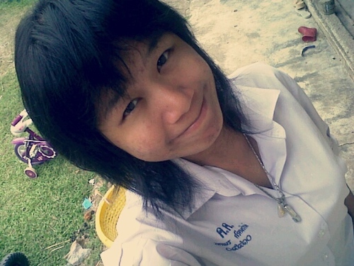 phakhaporn1's profile picture. something which is not duplicable in the digital world has enormous value�