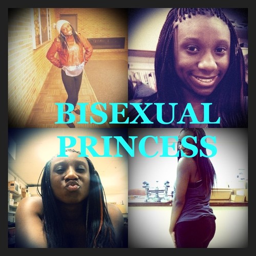 Tink tink is my name & Bisexual is my game. #TEAMCHOCOLATE #LILBOOTYNATION IG: aries_loves_scorpio Taken:4/05/12