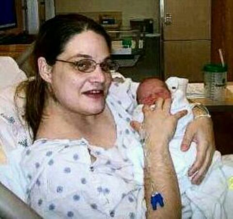 MOMMY SISTER DAUGHTER AND HILLBILLY
