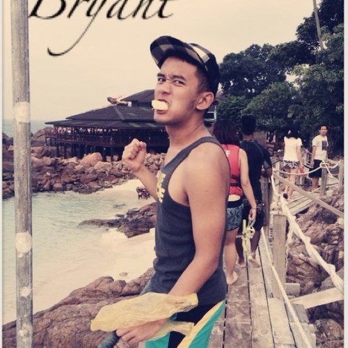 IamBryanTla's profile picture. life goes on.