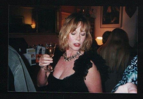 Single and having a ball. Retired. Travelling the globe (when Covid free!)