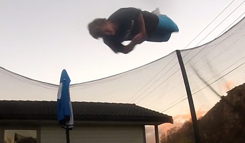 Check out my youtube channel: http://t.co/u2RHGPmfLM Subscribe!