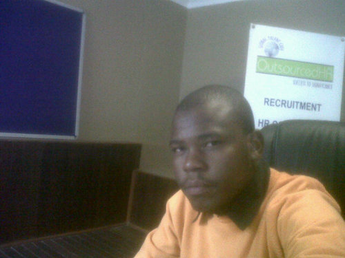 Sxolelo_Selepe's profile picture. Kaizer Chiefs, https://t.co/4hB5iwKBFj and Man City fan....I sleep and live soccer