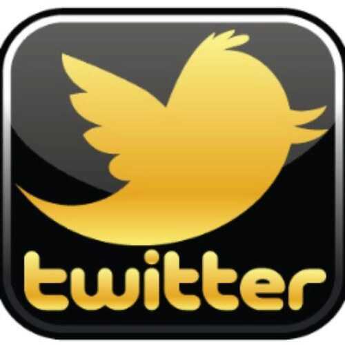 I FOLLOW BACK EVERYONE! || Follow @KissOrRun & @TakeItOrLeave_ & @MusicPlayerOn ♪ too ♥