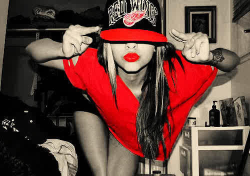intrested in men and woman and unicorns...were awesome and follow us ...we will keep ur life intresring ...*