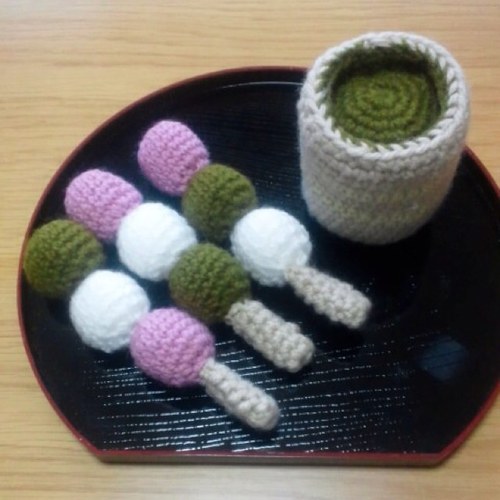 編み物、パン作り大好きです。 気分の上がり下がりが半端なく、双極II型 、不安障害、鬱な54歳。呟きは記録的なかんじ。つーいんちゅう。