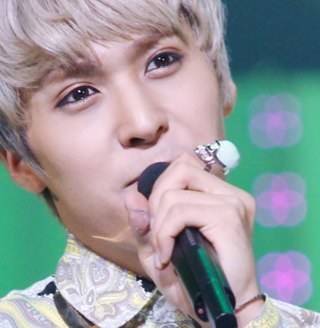 sonthichadw's profile picture. ` S O N D O N G W O O N M Y L O V E // [ thaibeauty * ] {hasband @beastdw} ♡ Support. cubefam :-) ป๋าฮง @hongcube