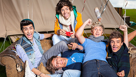 Follow me if you love One Direction!! 3