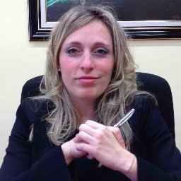 Especialista del sector formación (12 años). Apasionada del marketing on line y social media. http://t.co/BgvibLprca