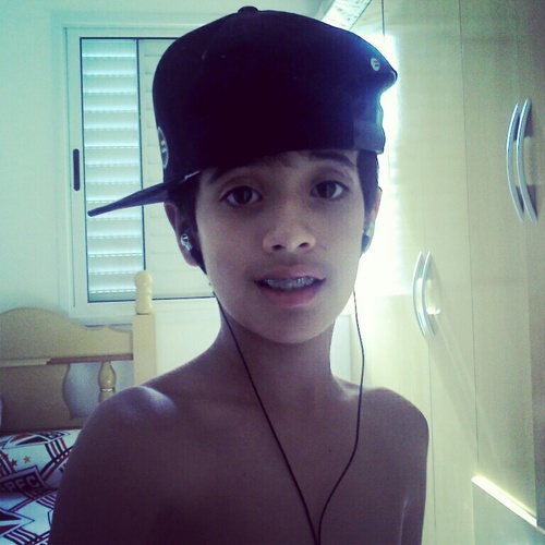 Alegre, feliz , amo muito a linda perfeita da minha irma @Bruhlife s2 ‘ e não posso esquecer da minha parceira linda de bonita  @swagdochay