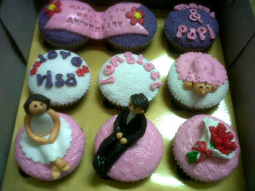 Cupcake, BdayCake, FancyCake, Brownies. Ask/Order 081318432012, 081314678846 27BFFFEB/ 29810AA2 Enjoy&Let's eat☺
