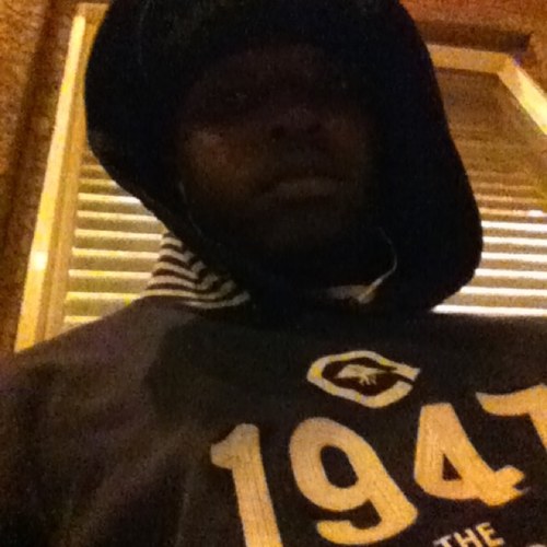 Up and coming Super Producer DeziDaBeast working with Super Producers @ghostkasen @700hitseason...