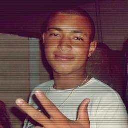 Segue ? Sigo devolta (y)      http://t.co/bpNw1kJWQS  Eu quero so voce (8)♥