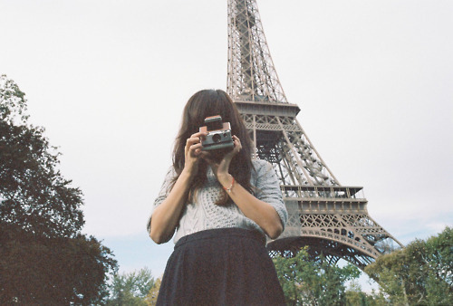 shattered_reams's profile picture. 真想有一天能够和自己心爱的人，到巴黎度过一生。