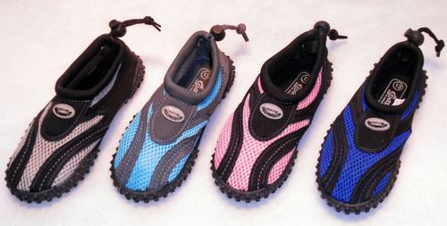 Veranda Outdoors provides a line of innovative and essential products designed to help you enjoy the outdoors. A great place for Outdoor Action Wear for Kids!