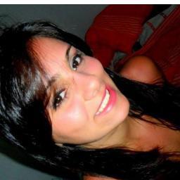 alana12ribeiro's profile picture. 