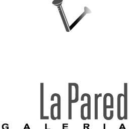 La galería presta los servicios de curaduría, asesoría, certificación y presentación de obras de arte, cuenta con un taller de marqueteria.