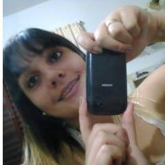 ~* αqelα qeê griitα,
αqelα qeê sente sαudαdes,
αqelα qeê vive sorrindo,
♥♥♥♥♥