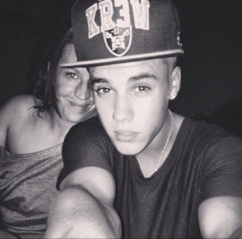 Justin me seguiu em: __/__/__. ☆ JUSTIN LEU MINHA PLACA, BITCH!!!