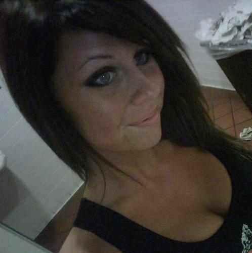 DeborahDowns10's profile picture. Come check out my new sexy profile http://t.co/rZNxHk9vvO