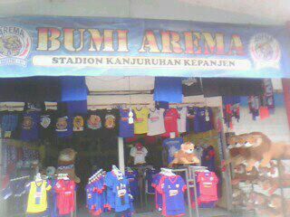 jual berbagai merchandise aremania aremanita.