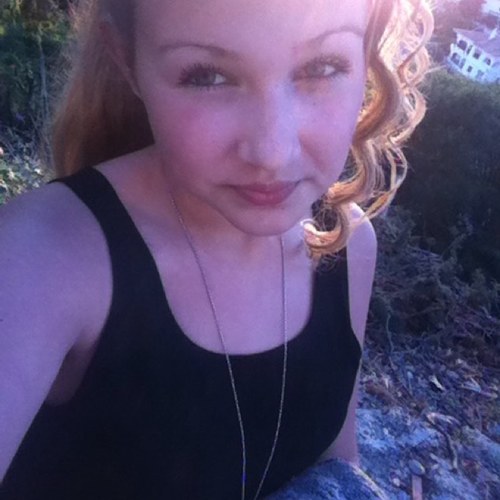 alice9808's profile picture. 