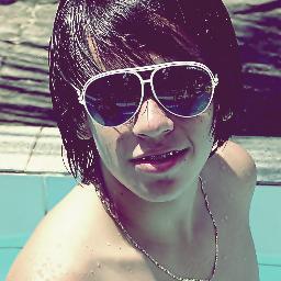 Natal - RN, 16 anos! Não viva para que a sua presença seja notada,mas para que a sua falta seja sentida Siga-me ;)