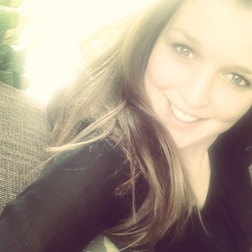 xElmaaa's profile picture. 