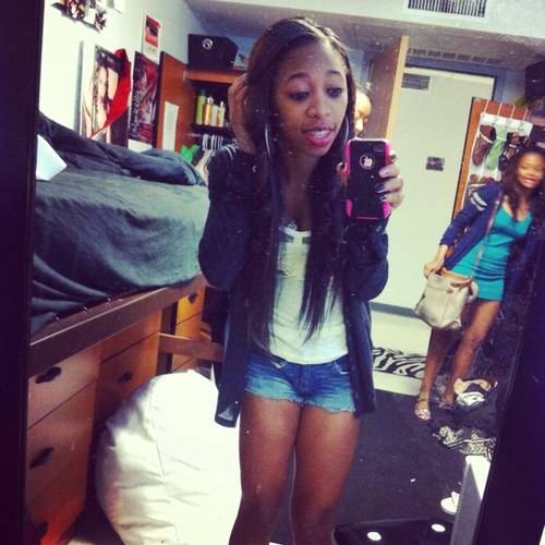 My name is India #TeamJesus #18 #CAU16 entrepreneur: Actress/Singer/dancer/choreographer INSTAGRAM: kissmyred_