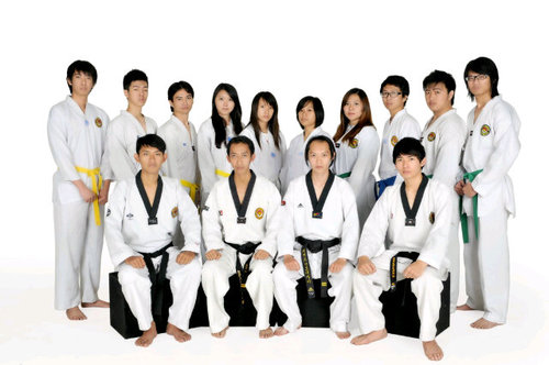 Maranatha Taekwondo Latihan setiap hari Senin, Rabu, Jumat Jam 17.00-19:00 tempat di lantai 12 GWM.