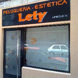 Todo tipo de tratamientos,recogidos,extensiones,maquillajes,cambios de look,etc,....