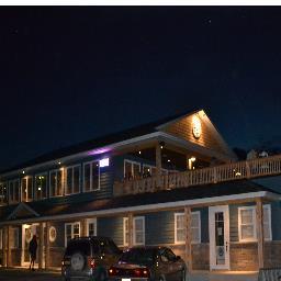 pubinthetub's profile picture. the pub in the tub! always a good time, live music, huge patio, ice cold beer, pizza, wings, fresh local whitefish!