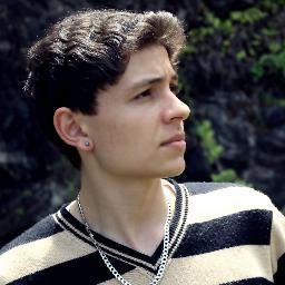 Capixaba. Design Gráfico - FLAMENGUISTA. 18 anos, Acadêmico de Direito - Taurino