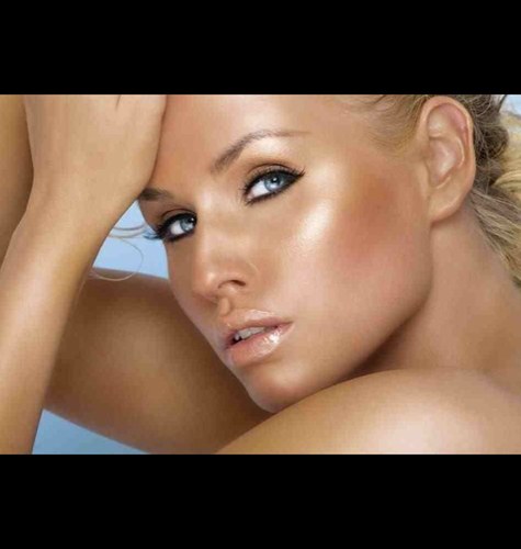 Pro-Tan studios Tanning and beauty.... High end products at high street prices :-D