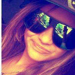 Soou ,, fofa,, and            Bio  éé pros   fracos ' bye :3
http://t.co/KWs56ISujM