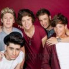 I love One Direction. I am a Liam payen girl . I love him. :)