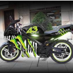 aficionado del FCBARCELONA y me gustan las motos