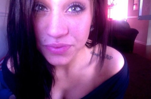Live for the moments you can't put in words.♥