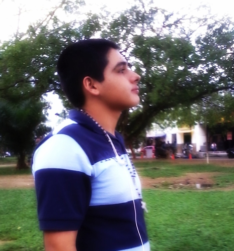 La sonrisa es el idioma universal de los hombres inteligentes :P