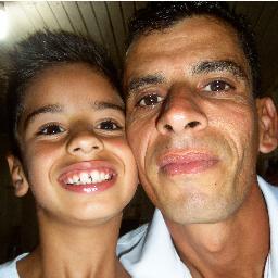 sou gentil e gosto de pessoas que sao ao meu carater @@
etcetc   ____